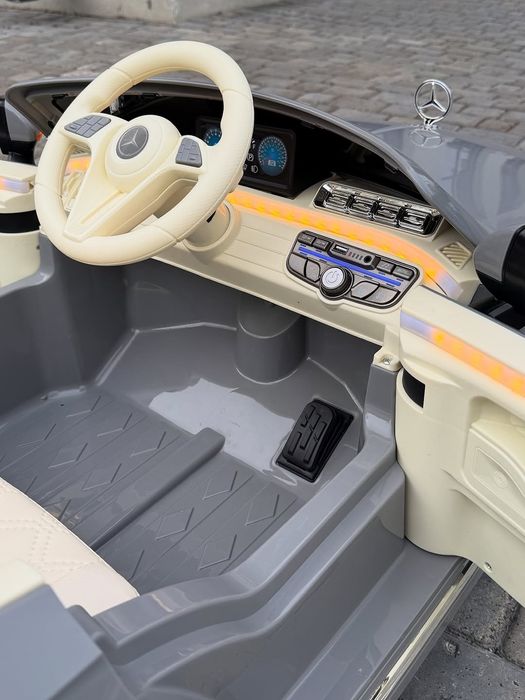 Детский электромобиль Mercedes benz . Полный привод.6 мотор Новое в ко