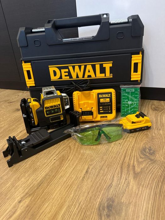 Nivela laser Dewalt 2 Acumulatori 12V si 2Ah linii verzi ,unghi 360°