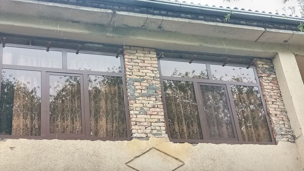 Akfa derazalar 2dona