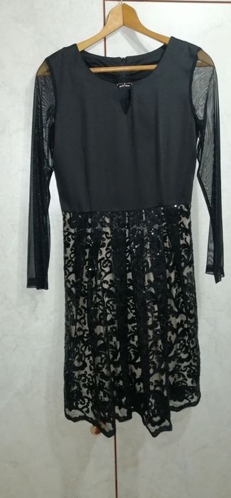 Рокля сатен и дантела