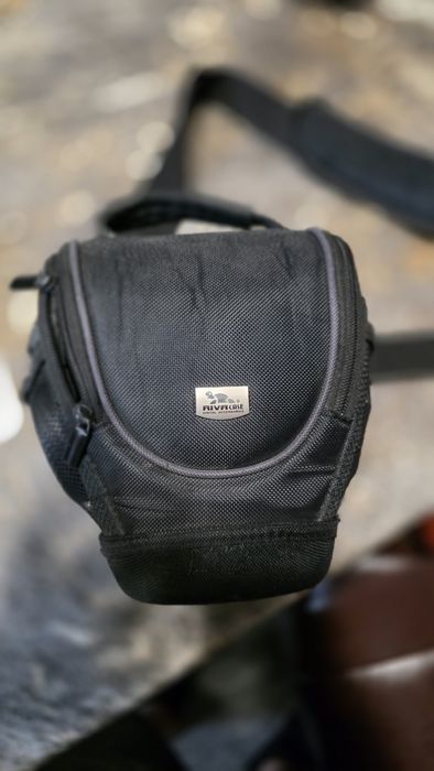 Canon EOS 600D + китовый объектив —