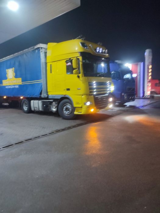 Фура -тягач Daf XF с прицепом