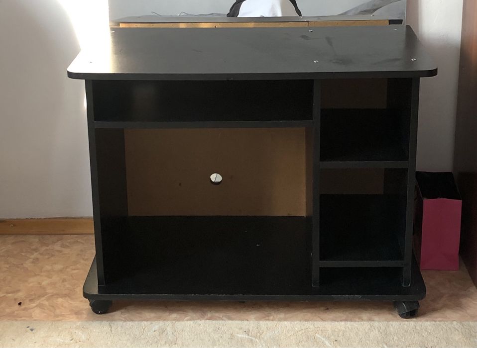 Продам тумбочку, шкафчик