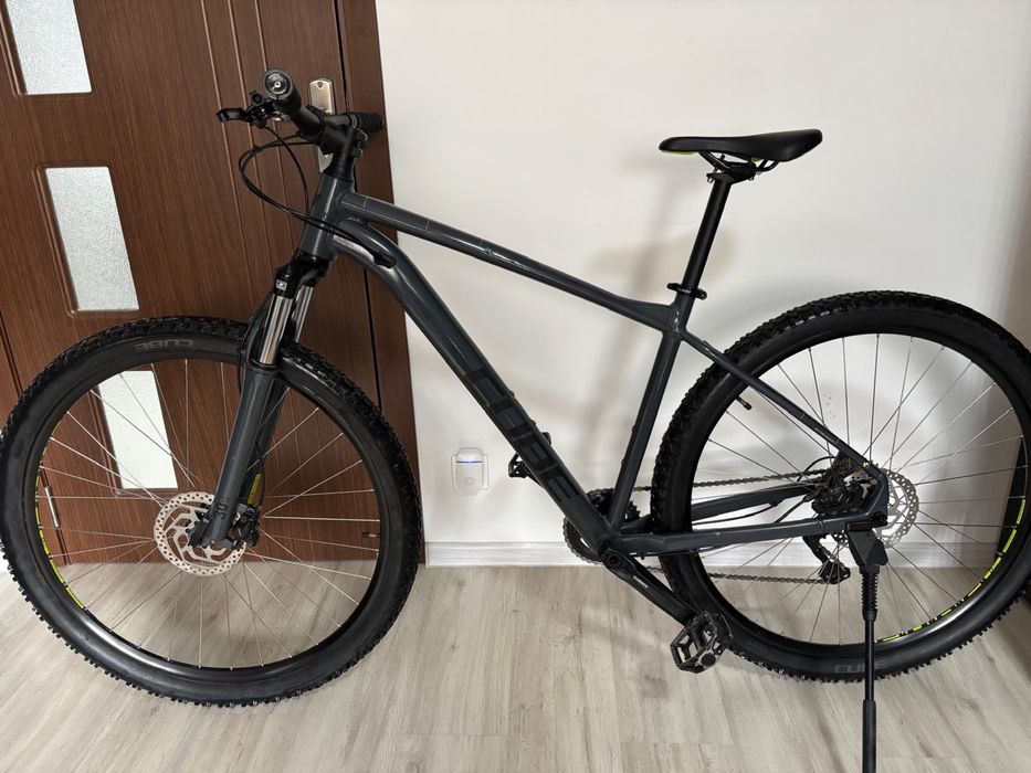 Bicicleta Cube Aim Pro 29