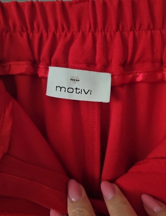 Pantaloni Motivi