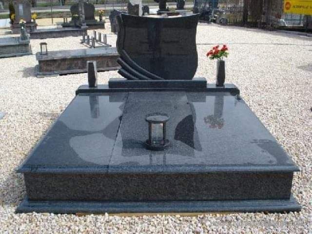 10% reducere la Monumente funerare