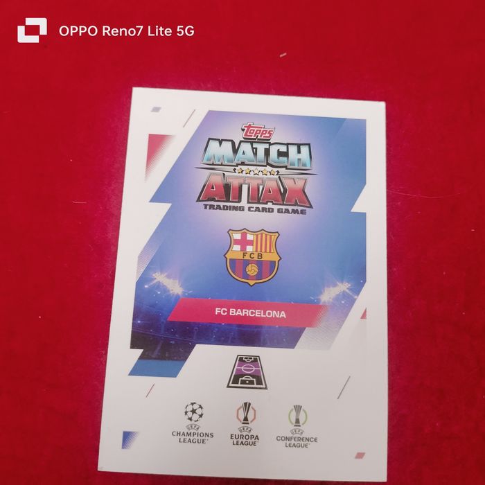 Vând sau schimb cartonaș Topos Match Attax