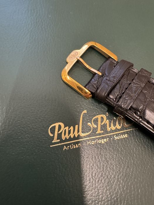 В продаже золотые часы Paul Picot