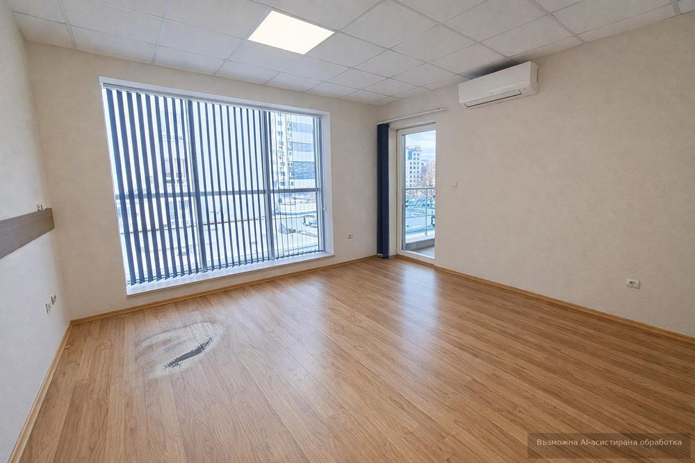 Дава се под наем Офис в Варна, Лятно кино Тракия - 150 кв.м за 1097.01 € - Снимка #1