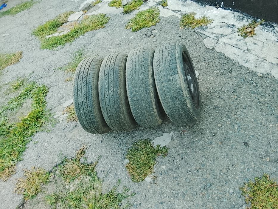 Продам колеса с резиной