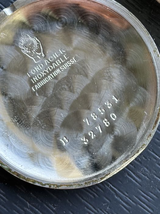 Ceas Movado Swiss made mecanic, cu intoarcere manuala