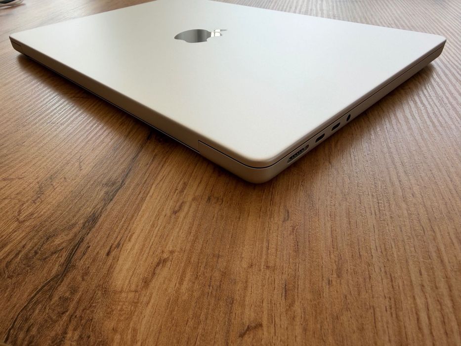 MacBook Pro 14" M5 10-CPU, 10-GPU, 16GB RAM, 1TB SSD В ГАРАНЦИЯ ДО 13.04.2029г.