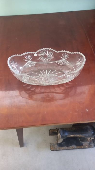 Хрустальная пепельница и конфетница