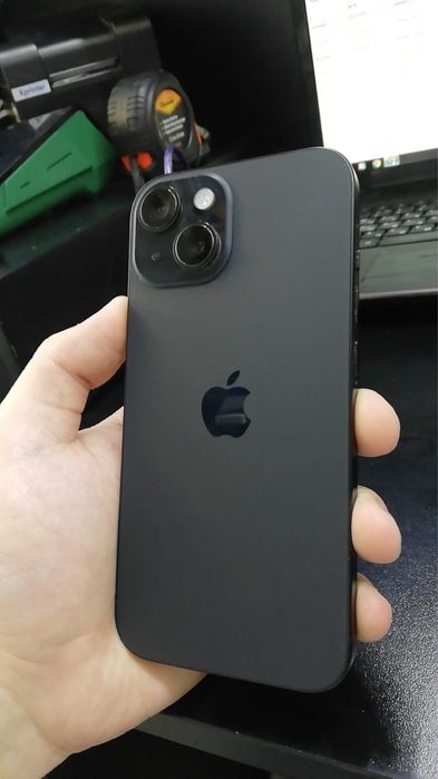 Продам iphone 15 128гб черный dual sim(2симки + е-sim)