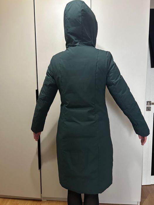 Продам женскую куртку