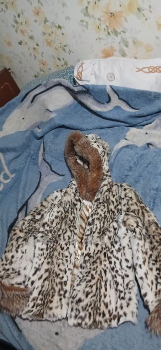 Продаю женские шуба