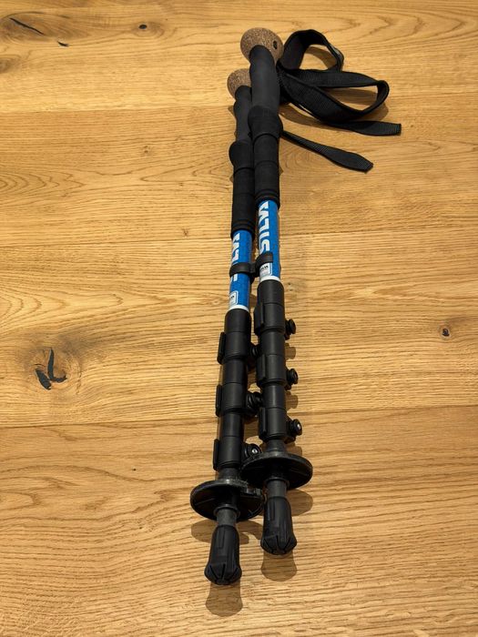 Bețe Trekking Silva 4S Carbon Ultra-Ușoare, Compacte, 4 Secțiuni