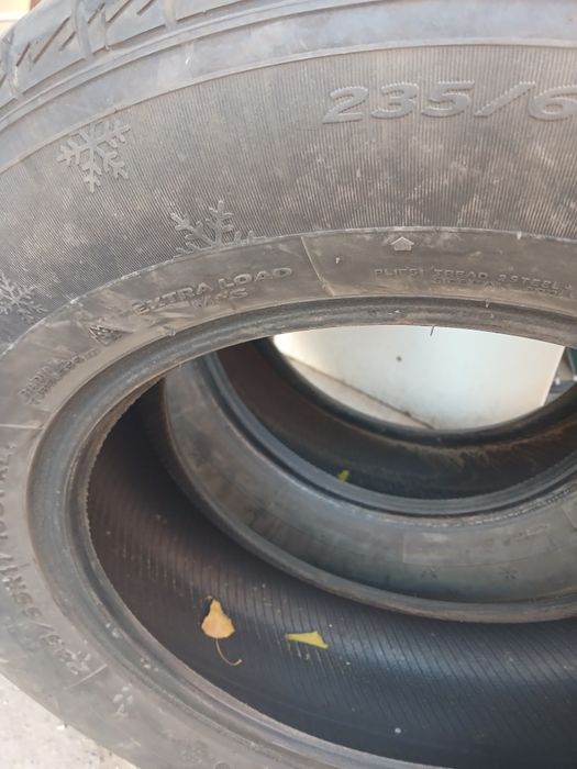 Продам зимние шины