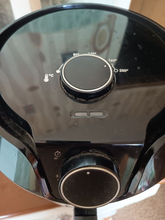 Фритюрник с горещ въздух