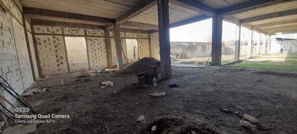 Назарбекда курилиши тугалланмаган нотурар бино сотилади. NR494/30