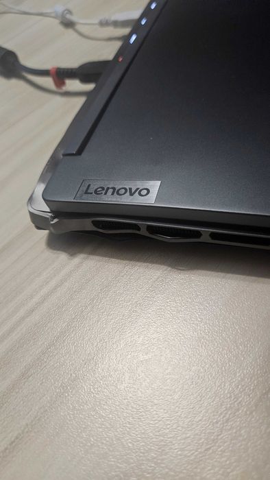 Lenovo Legion Slim 7 4060 ryzen 7 16gb