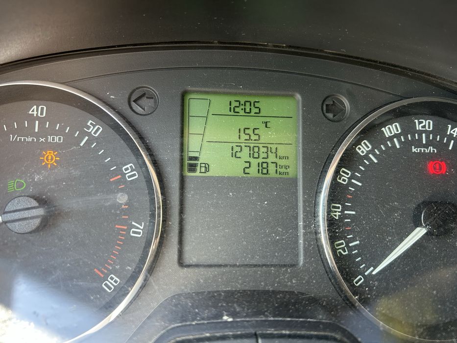 Vand skoda fabia 2 an  2011 1.2 GPL