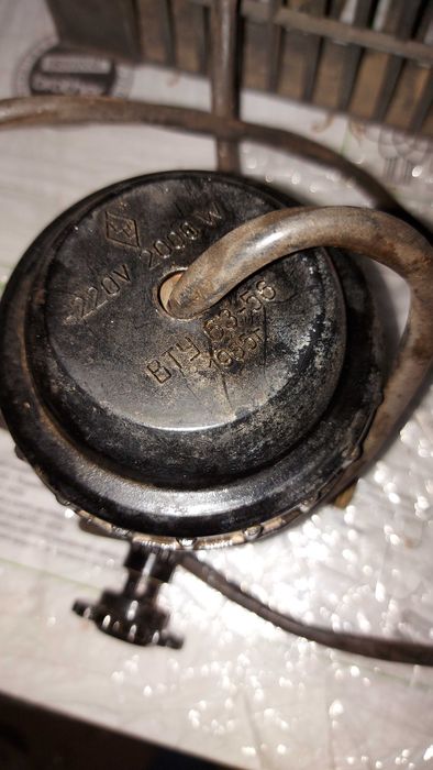 Ретро бойлер. Първият нагревател за течаща вода.