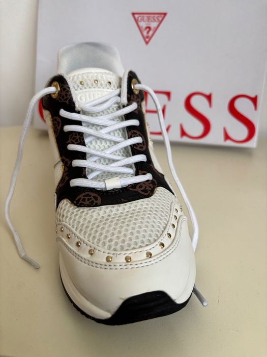 Adidasi guess noi