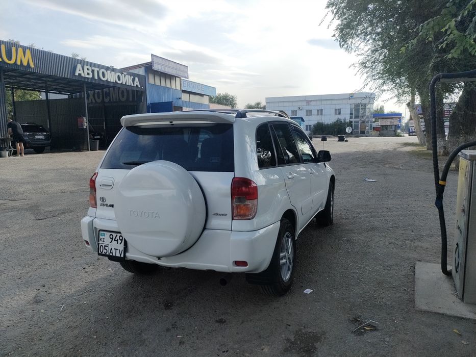 Тойота Рав4 продам