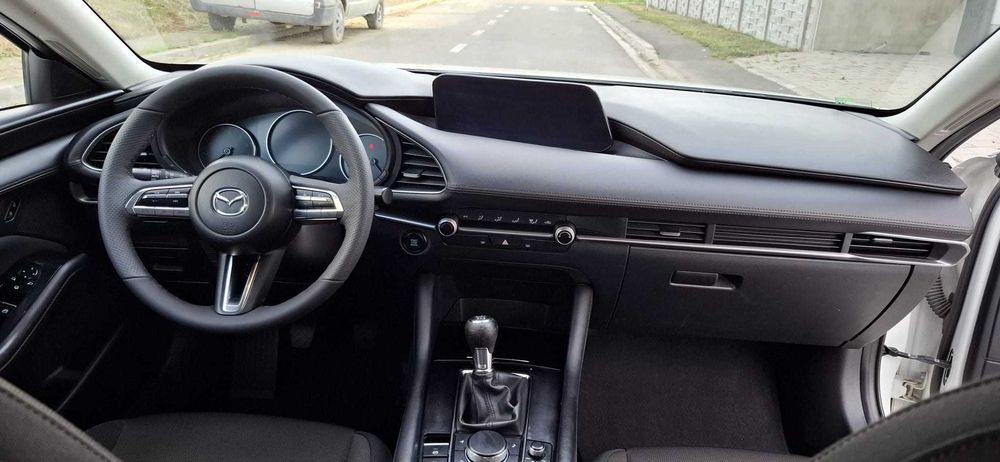 MAZDA 3 2022 — imagine 5