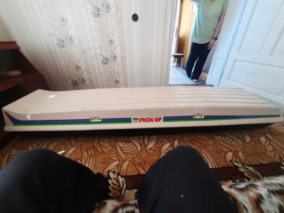 Багажник за таван