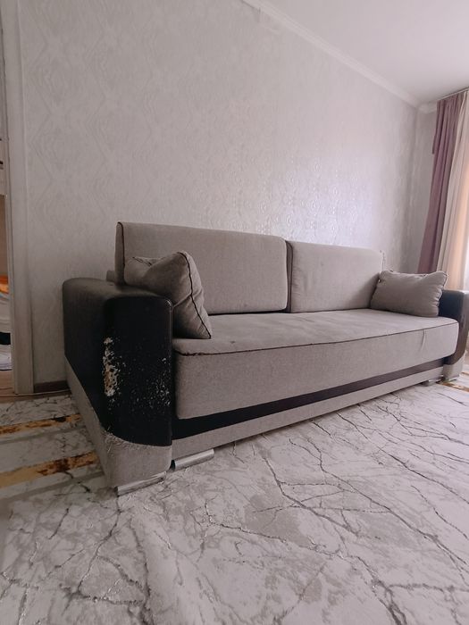 Продам диван.  25000тг