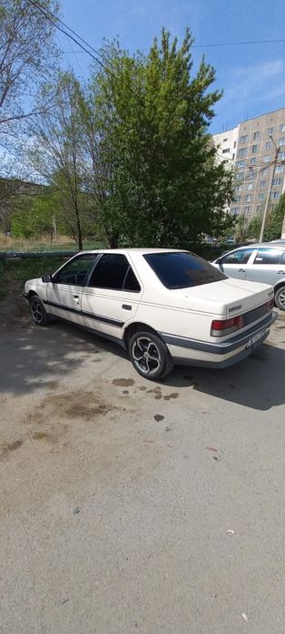 Продаю Пежо 1989года