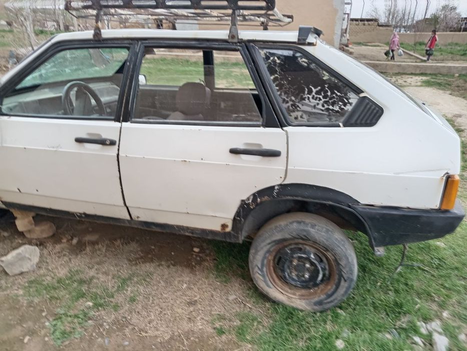 Запчастга ваз 2109 сотилади