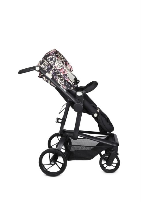 Продам детскую коляску Babyton