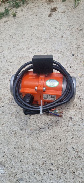 Motor vibrator masa pavaj
