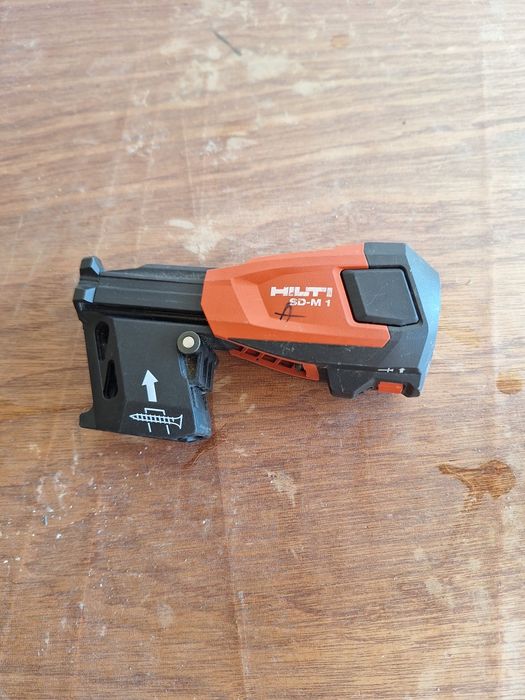 Hilti de vanzare