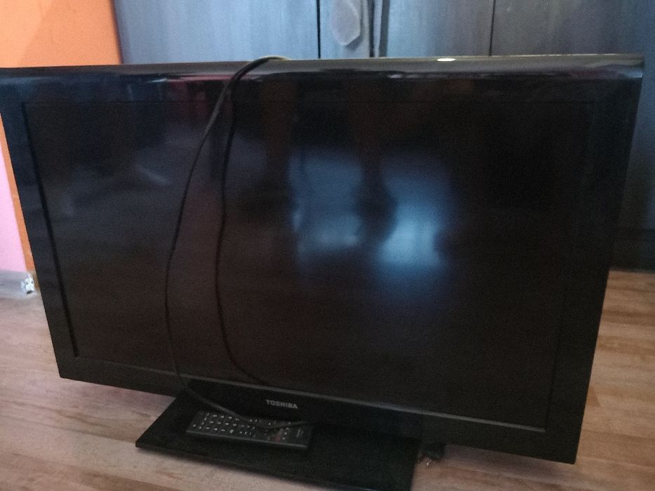 32-инчов телевизор Toshiba