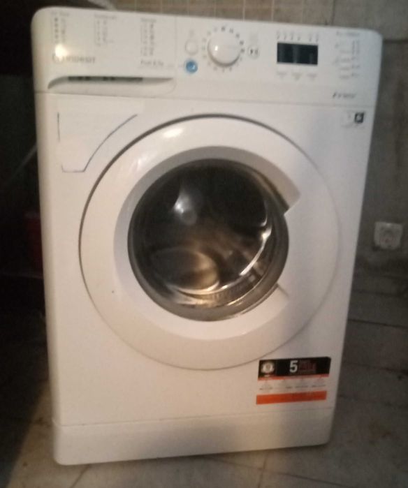 Vând urgent frigider și mașină de spălat rufe marca Vortex