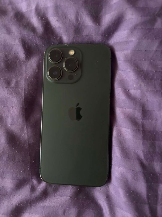 Iphone 13 pro Перфектен!