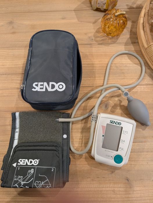 Апарат за кръвно Sendo Economy