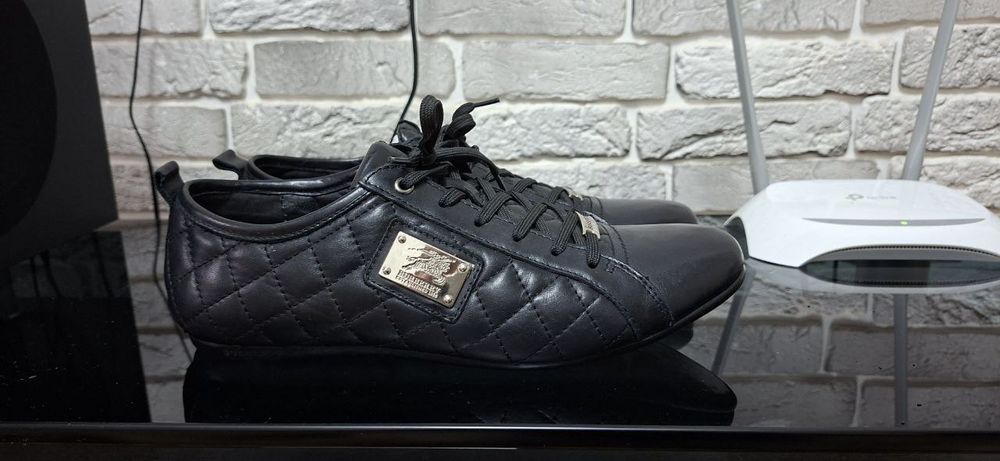 Оригинальные кроссы Burberry