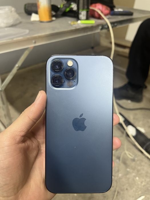 Айфон 12 про /135000