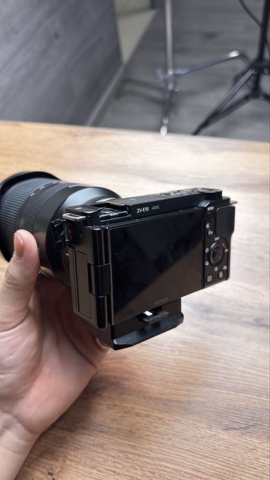 Камера от Sony под маркой zve-10