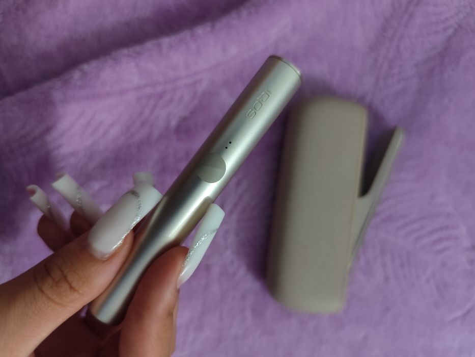 Iqos iluma gold,folosit de câteva ori
