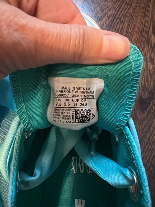 Tenesi Converse Nr 38