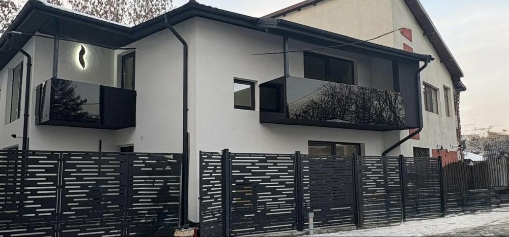 Casã Brâncoveanu lânga parc