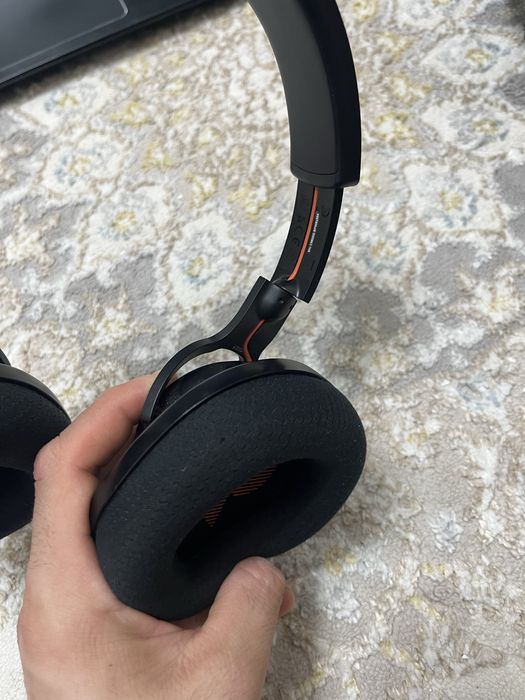 наушники JBL Quantum 360