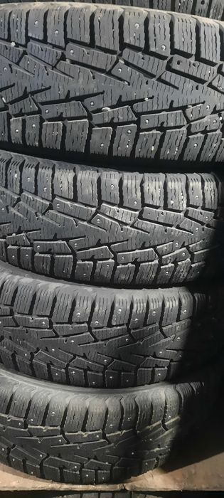 Продам автошины на 17