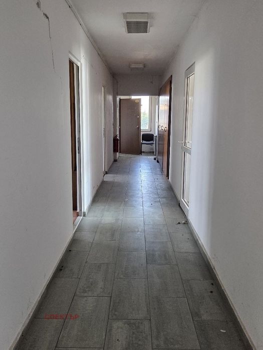 Продава се Офис-етаж 215 м2 109900 евро